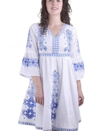 Rochie traditionala evazata alba cu motiv geometric albastru Marina 01