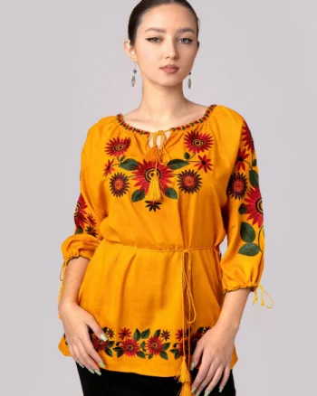 Bluza galbena cu motiv floral rosu Catrinel 02