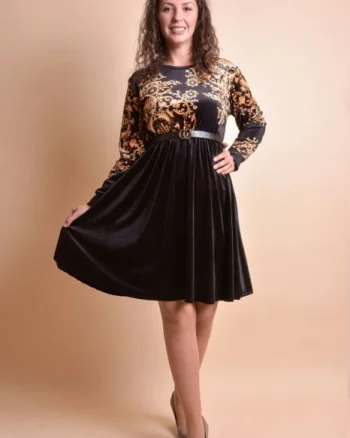 Rochie din catifea neagra cu imprimeu auriu si curea in talie