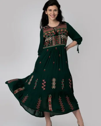 Rochie traditionala maxi verde cu motiv floral multicolor Silvana