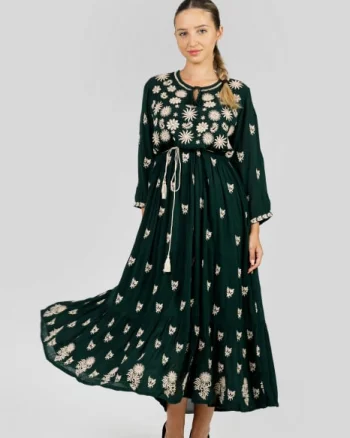 Rochie traditionala maxi verde cu motiv floral auriu Ilona 02