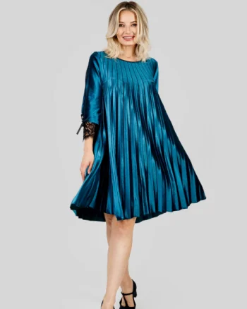 Rochie plisata turcoaz deschis din catifea cu insertie de dantela