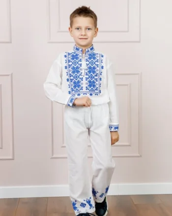Compleu traditional alb pentru baieti cu motiv geometric albastru Emil 01