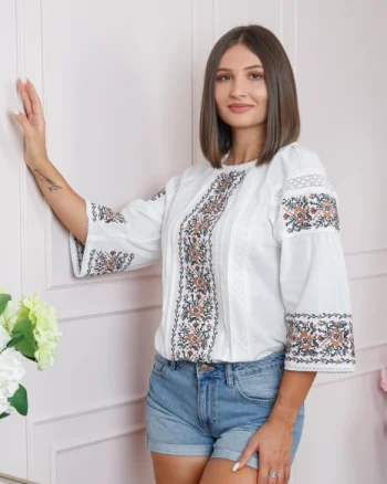 Bluza alba cu motiv floral crem Geanina