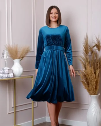 Rochie eleganta Kate din catifea turcoaz cu strasuri si centura in talie