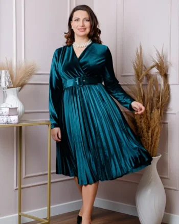 Rochie Emily din catifea plisata verde cu bust petrecut