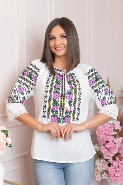 Ie traditionala alba cu motiv floral mov Clementina 03