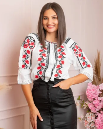 Ie traditionala alba cu motiv floral rosu Natasa