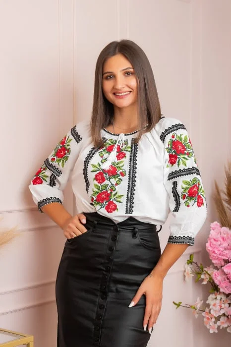 Ie traditionala alba cu motiv floral rosu Afrodita