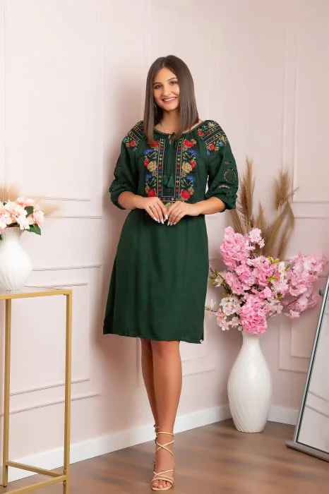 Rochie traditionala verde cu motiv floral multicolor Simona 05