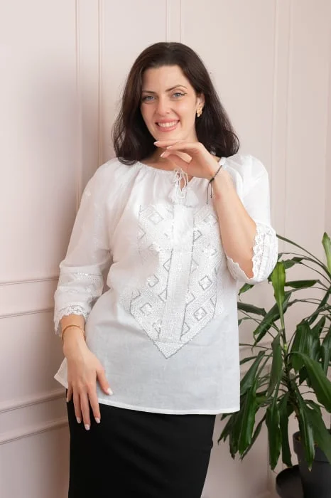 Bluza tip ie alba cu motiv geometric alb Minerva 05