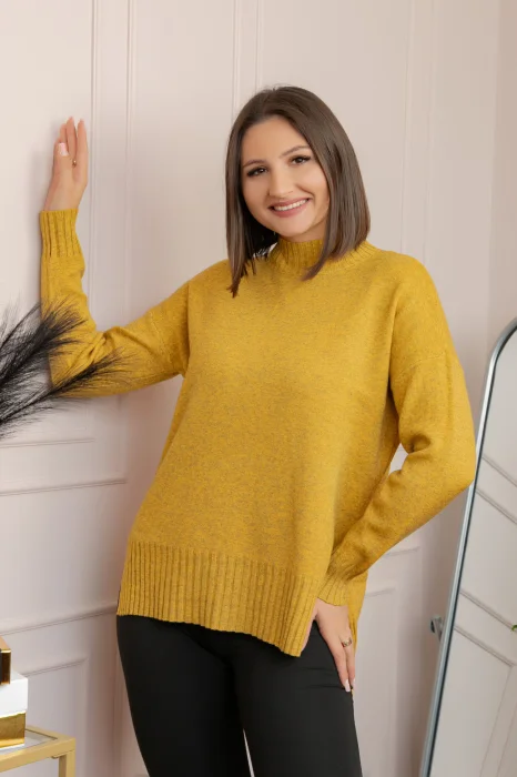 Pulover tricotat lejer cu guler inalt Julia - Galben