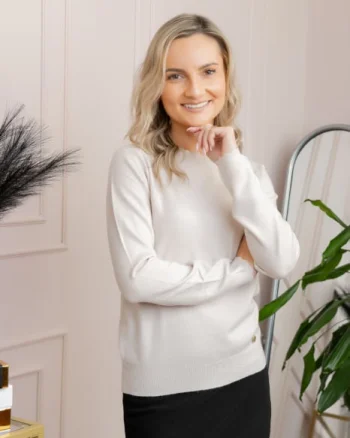 Pulover tricotat fin cu detalii ondulate Caroline - Ivoire