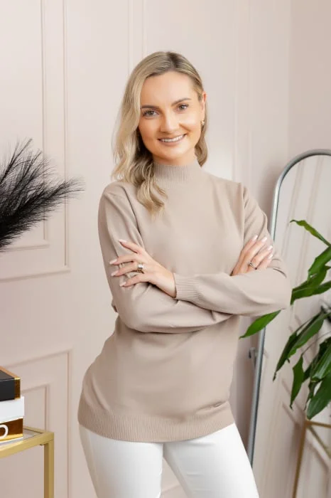 Pulover Ellen din tricot subtire cu guler inalt - Bej