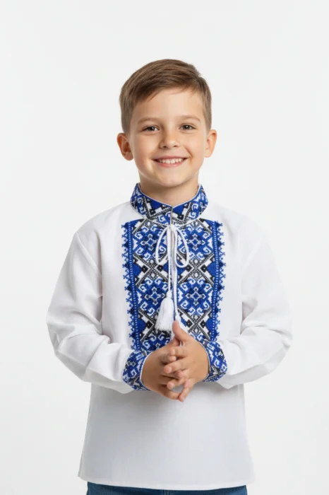 Camasa traditionala de baieti alba cu motiv geometric albastru Ioan