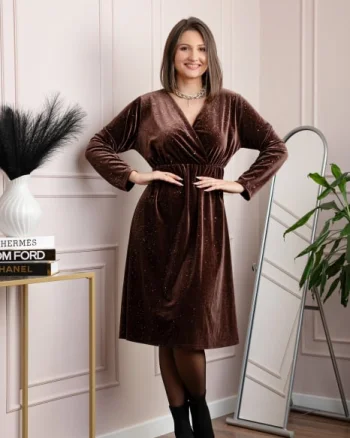 Rochie eleganta din catifea Alexa cu strasuri si croi petrecut - Maro