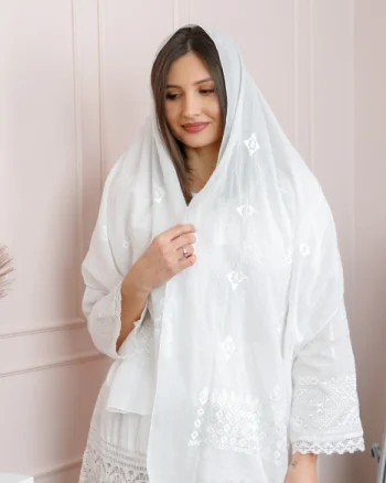 Marama traditionala alba cu broderie geometrica alba Melania 02