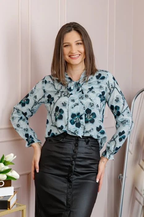 Bluza eleganta Nathalie cu funda la gat si imprimeu turcoaz si bleumarin