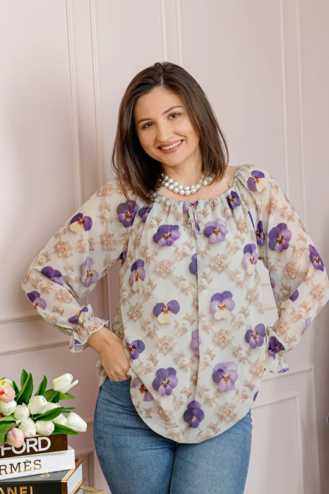 Bluza dama din voal ivoire cu flori mov Georgia