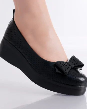 Pantofi Dama cu Platforma Negri din Piele Ecologica Yolina