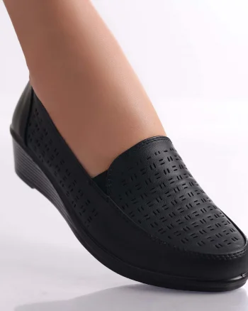 Pantofi dama Negri din Piele Ecologica Belica
