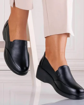 Pantofi dama cu platforma Negri din Piele Ecologica Adamya