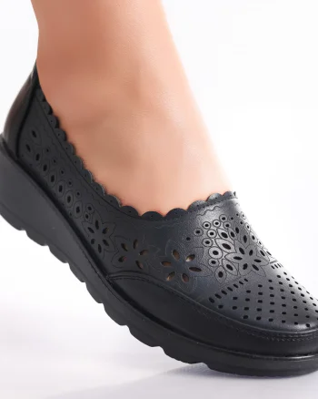Pantofi dama Negri din Piele Ecologica Desi