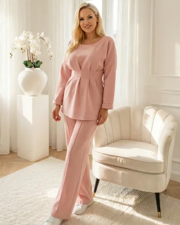 Compleu roz pudra elegant cu blu...