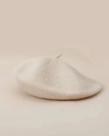 Bereta bej pentru fete