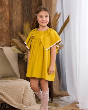 Rochie galbena eleganta din in si dantela alba pentru fete - Allison