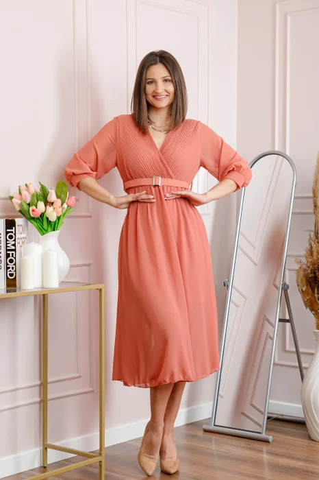 Rochie roz somon cu bust petrecut si curea in talie