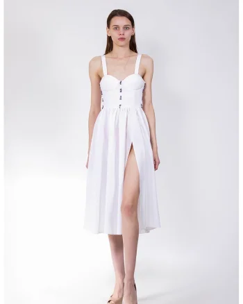 Rochie evazata decorata cu pietre de ametist, Alb
