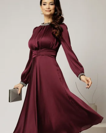 Rochie DY Fashion magenta din voal cu perle la guler si maneci
