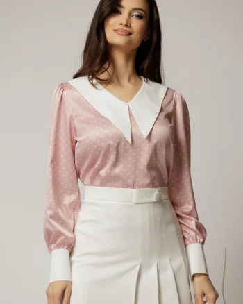 Bluza DY Fashion roz cu buline cu gulerul ascutit din satin