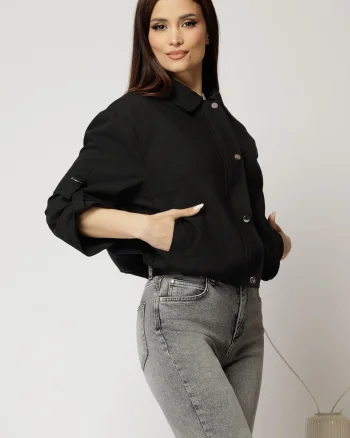Jacheta neagra bomber cu elastic la talie si maneci trei sferturi
