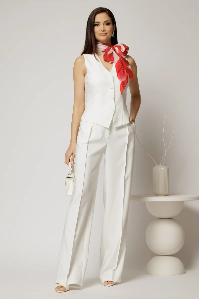 Pantaloni DY Fashion albi cu pliu din talie si banda cu nasture imbracat