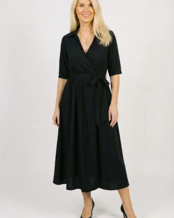 Rochie midi petrecuta cu cordon, din vascoza neagra
