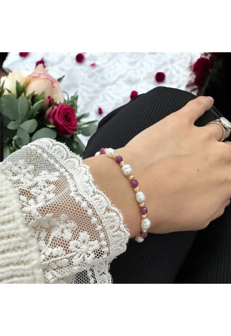 Bratara dama eleganta Munira cu perle de cultura si Rubin natural cu argint 925