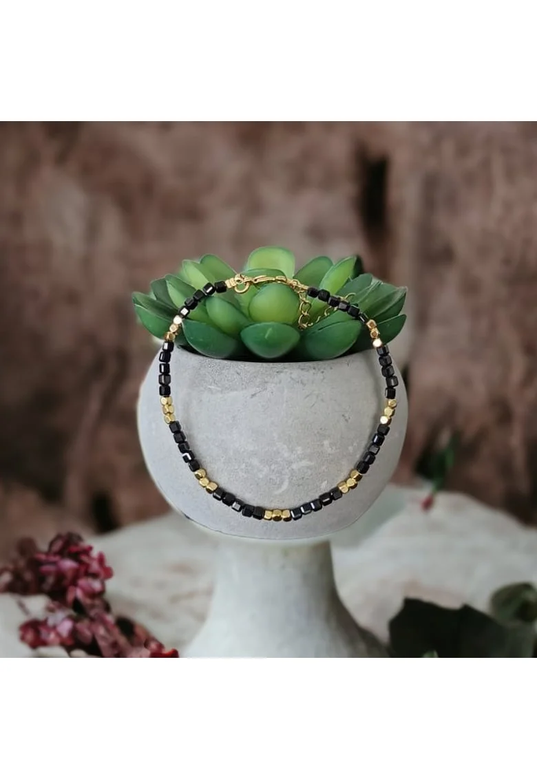 Bratara  din cristale de Spinel negru, pietre semipretioase, 18cm