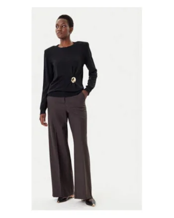 Pulover  negru, Negru