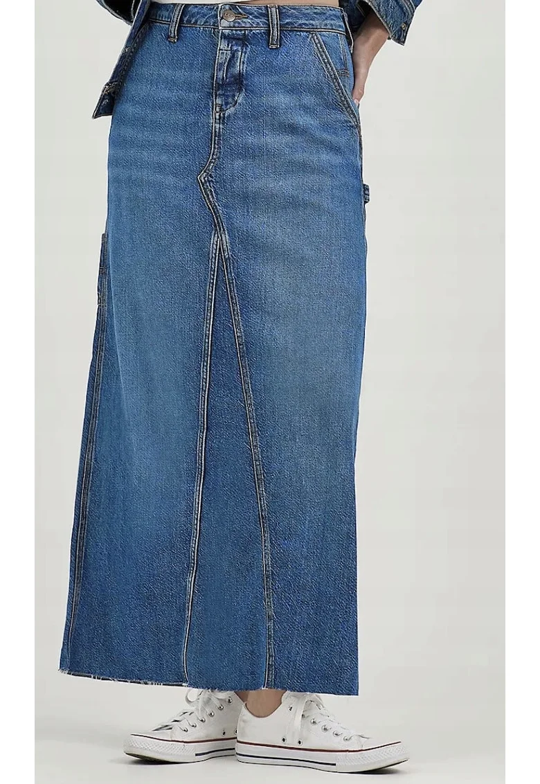 Fusta  lunga din denim, albastra, bumbac, pentru femei, sistem inchidere fermoar si nasturi,