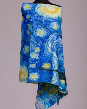 Esarfa doua fete, imprimata cu model inspirat  dupa pictura celebra a lui Van Gogh   Noapte Instelata  , material tip cashmere
