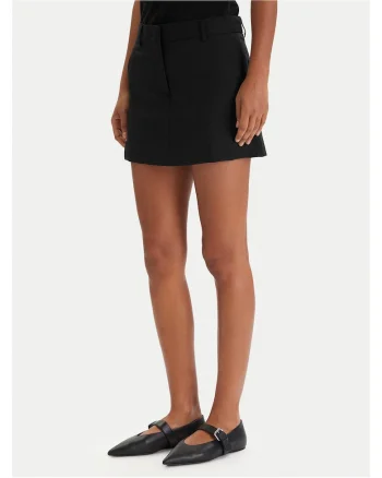 Fusta-pantalon scurta, Negru