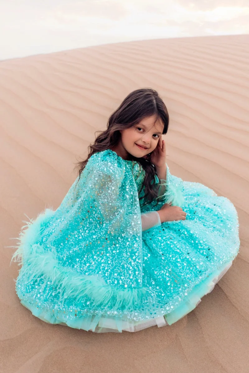 Rochie verde eleganta din dantela cu perle si fulgi naturali pentru fete - 7 ani - LIVRARE 24H