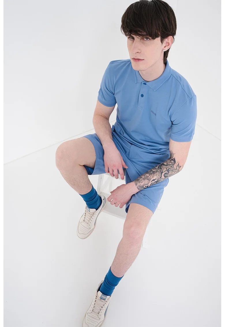 Tricou polo slim fit cu logo grafic, Albastru deschis
