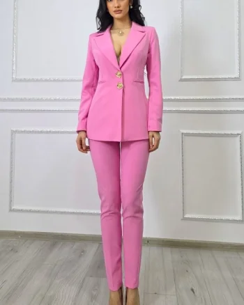 Costum office ARLENA, cu sacou cambrat si pantaloni conici, ROZ