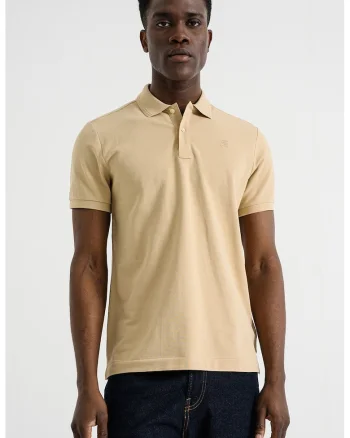 Tricou polo slim fit din amestec de bumbac organic cu logo discret Dunda, Maro camel