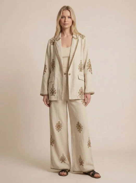 Compleu din in mercerizat bej cu broderie, sacou si pantaloni lejeri, stil elegant natural