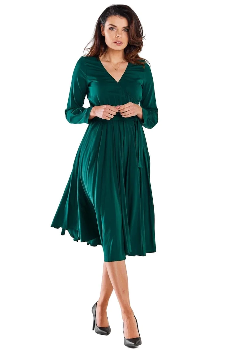 Rochie midi in clos cu decolteu petrecut din viscoza,, Verde