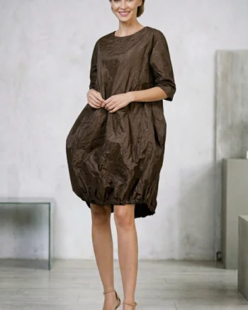 Rochie midi cu volum tip balon din tafta cu memorie, cafenie